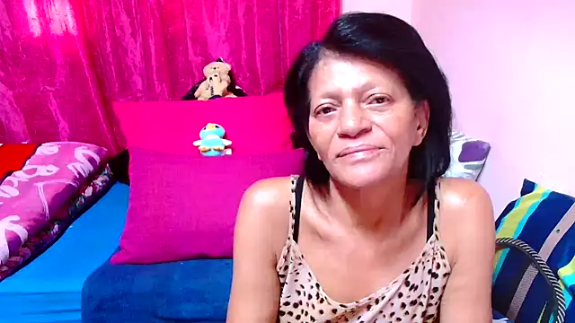 Snapshot of SLUTTYROXY chatting on 12-05-25, 06:55 SLUTTYROXY online show from 12-05-25, 06:55