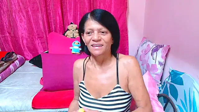 SLUTTYROXY online show from 01-13-26, 05:40