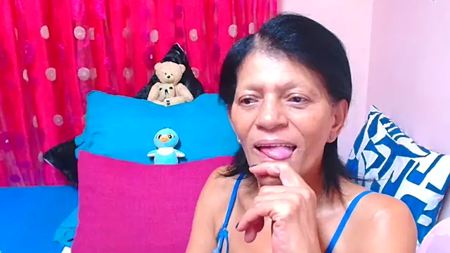 SLUTTYROXY online show from 04-20-26, 06:20