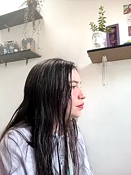 loveuu-bae online show from 02-08-25, 09:46