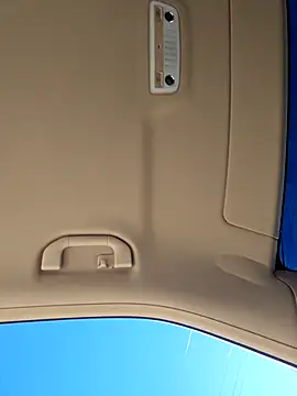 Snapshot of UncutHammer69 chatting on 12-19-25, 06:37 UncutHammer69 online show from 12-19-25, 06:37