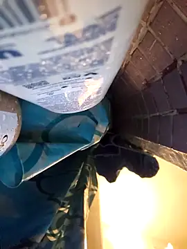 Snapshot of UncutHammer69 chatting on 12-23-25, 08:12 UncutHammer69 online show from 12-23-25, 08:12