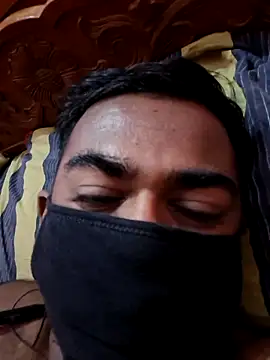 Snapshot of BlackHairy_man chatting on 05-26-26, 04:36 BlackHairy man online show from 05-26-26, 04:36