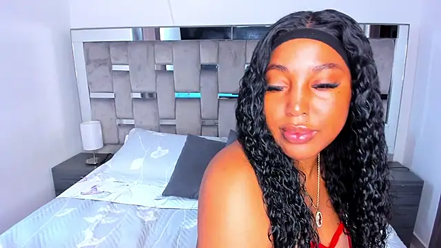 Cammiila online show from 02-05-25, 04:14