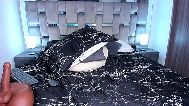 Cammiila online show from 02-21-25, 08:16