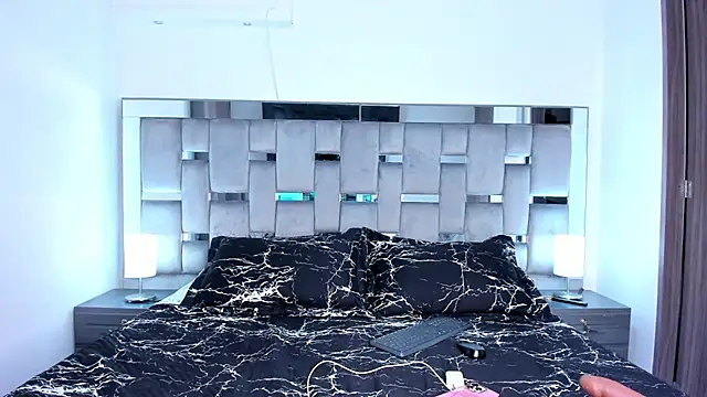 Cammiila online show from 03-06-25, 04:38