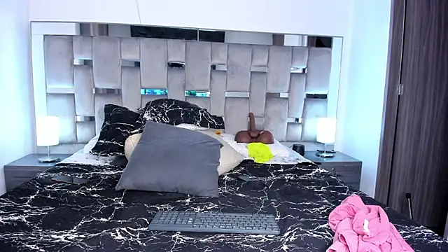 Cammiila online show from 03-06-25, 10:47