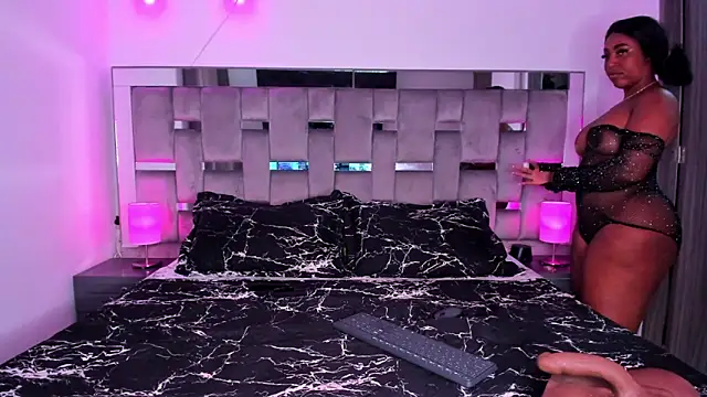 Cammiila online show from 03-13-25, 07:39