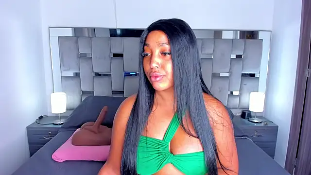 Cammiila online show from 10-10-25, 11:20