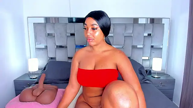 Cammiila online show from 10-20-25, 05:24