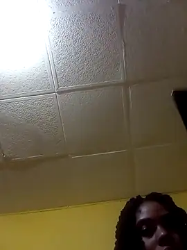 Snapshot of HONEYSWEETS_LIVE chatting on 03-11-25, 12:54 HONEYSWEETS LIVE online show from 03-11-25, 12:54