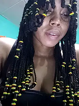 Snapshot of HONEYSWEETS_LIVE chatting on 10-05-25, 01:15 HONEYSWEETS LIVE online show from 10-05-25, 01:15