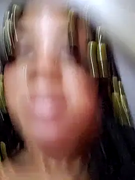 Snapshot of HONEYSWEETS_LIVE chatting on 10-19-25, 09:37 HONEYSWEETS LIVE online show from 10-19-25, 09:37