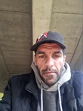 Snapshot of abonado22cm chatting on 12-17-25, 11:27 abonado22cm online show from 12-17-25, 11:27