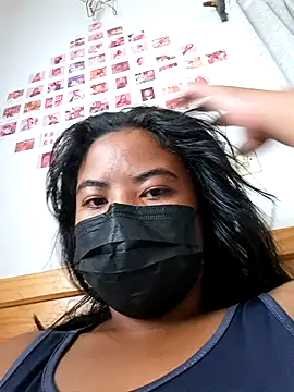 Artinah22 online show from 12-28-24, 05:02