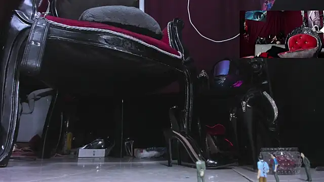 MeGoddesSara online show from 12-28-24, 01:39