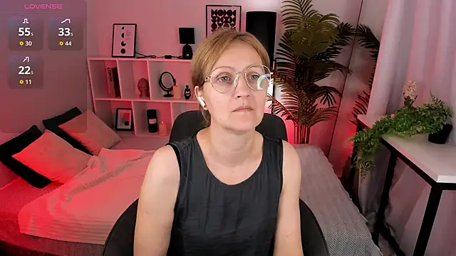 Snapshot of Paris_Cherry chatting on 03-01-26, 01:13 Paris Cherry online show from 03-01-26, 01:13