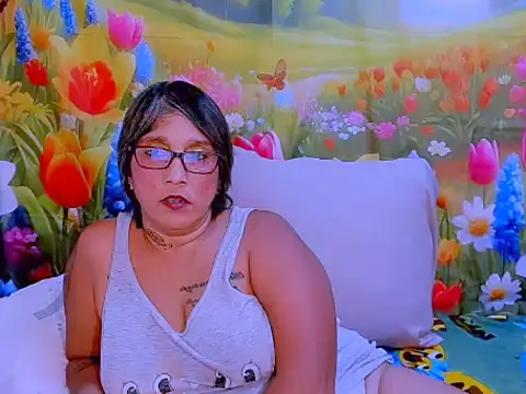 indianroxy online show from 10-24-25, 07:32