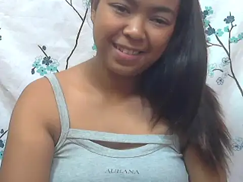 Snapshot of milkboobsgirl chatting on 03-18-25, 08:14 milkboobsgirl online show from 03-18-25, 08:14