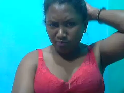 Snapshot of cutybigass chatting on 10-07-25, 05:43 cutybigass online show from 10-07-25, 05:43