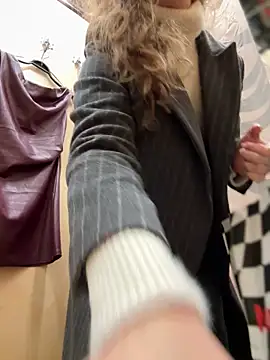 MariiD online show from 12-14-25, 09:14