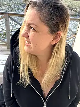 Anna Alexa online show from 02-27-25, 09:54