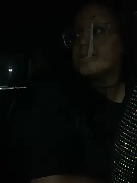 Snapshot of DezerayDelicious chatting on 01-26-25, 03:27 DezerayDelicious online show from 01-26-25, 03:27