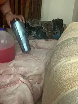 Snapshot of DezerayDelicious chatting on 03-22-25, 01:30 DezerayDelicious online show from 03-22-25, 01:30