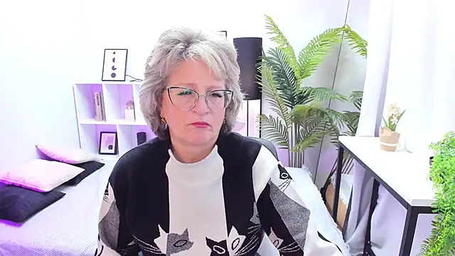 EvelynJoyful online show from 10-24-25, 05:15