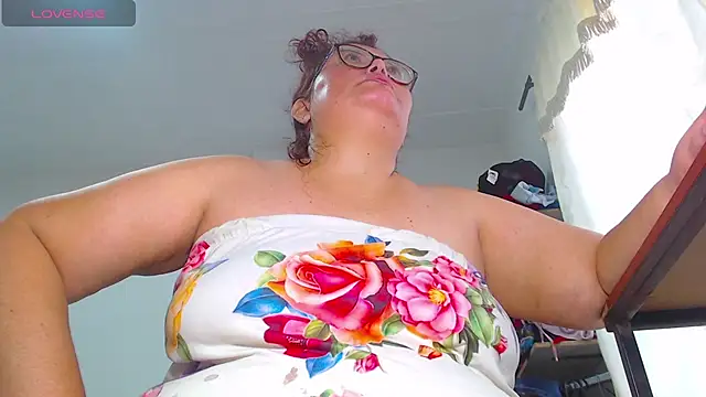 ashelymalefica online show from 06-11-26, 07:56