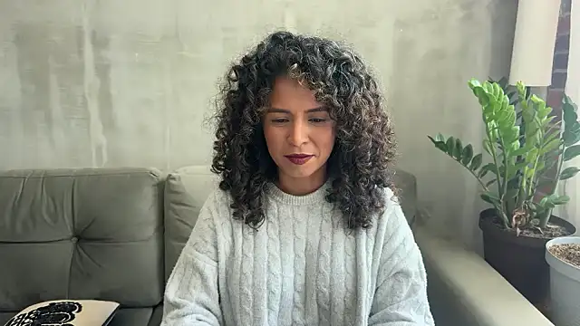 illaroom online show from 12-10-24, 07:22