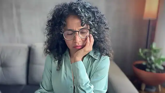 illaroom online show from 10-06-25, 08:17