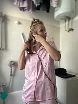 AnastasiaAniess online show from 12-16-24, 10:08