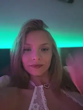 AnastasiaAniess online show from 01-06-25, 08:28