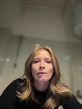 AnastasiaAniess online show from 01-08-25, 04:00