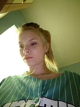 AnastasiaAniess online show from 02-01-25, 05:37