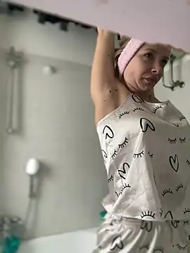 AnastasiaAniess online show from 02-04-25, 09:49