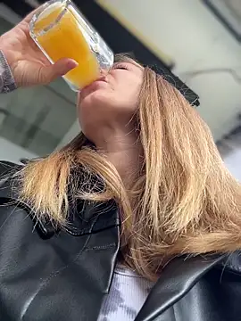 AnastasiaAniess online show from 11-02-25, 11:01