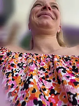 AnastasiaAniess online show from 04-24-26, 01:24