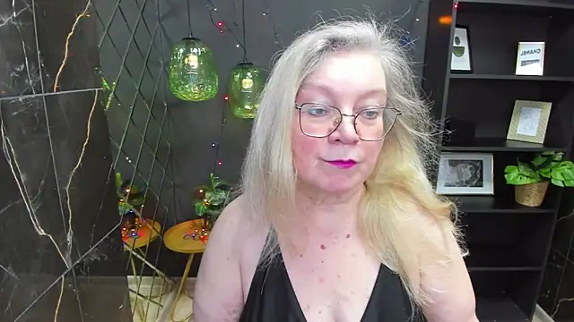 Snapshot of NataliMellow chatting on 01-08-25, 01:20 NataliMellow online show from 01-08-25, 01:20