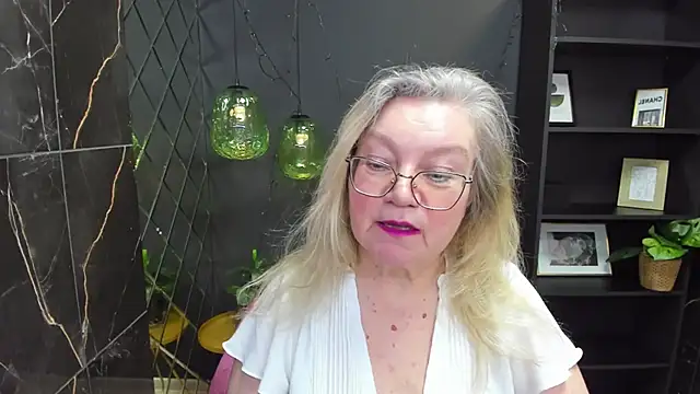 Snapshot of NataliMellow chatting on 01-12-25, 01:16 NataliMellow online show from 01-12-25, 01:16