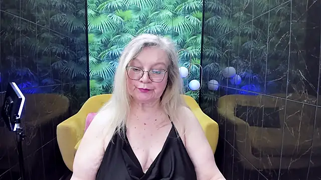 Snapshot of NataliMellow chatting on 01-14-25, 07:32 NataliMellow online show from 01-14-25, 07:32