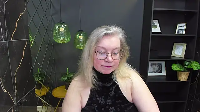 Snapshot of NataliMellow chatting on 01-17-25, 01:24 NataliMellow online show from 01-17-25, 01:24