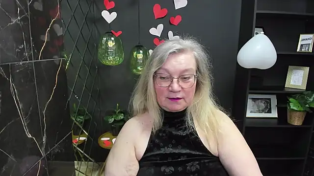Snapshot of NataliMellow chatting on 02-16-25, 04:42 NataliMellow online show from 02-16-25, 04:42