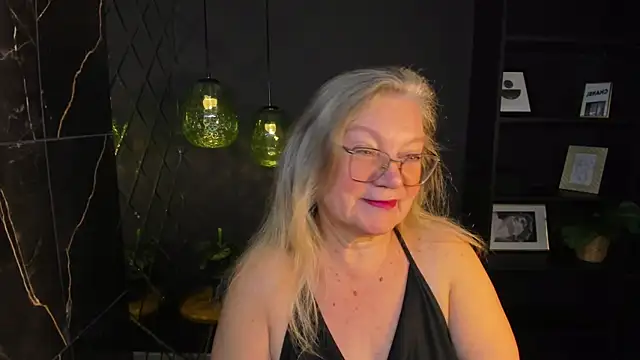 Snapshot of NataliMellow chatting on 11-02-25, 01:02 NataliMellow online show from 11-02-25, 01:02