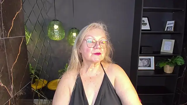 Snapshot of NataliMellow chatting on 11-07-25, 01:11 NataliMellow online show from 11-07-25, 01:11