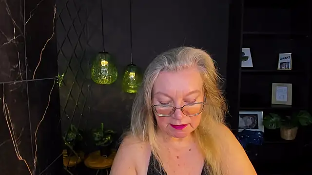 Snapshot of NataliMellow chatting on 11-13-25, 12:59 NataliMellow online show from 11-13-25, 12:59