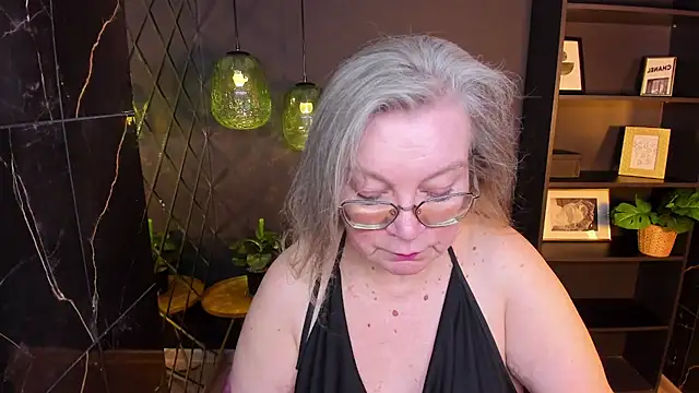 NataliMellow online show from 04-12-26, 04:56