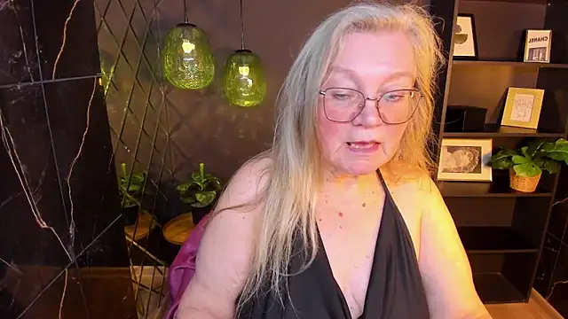 NataliMellow online show from 04-19-26, 06:10