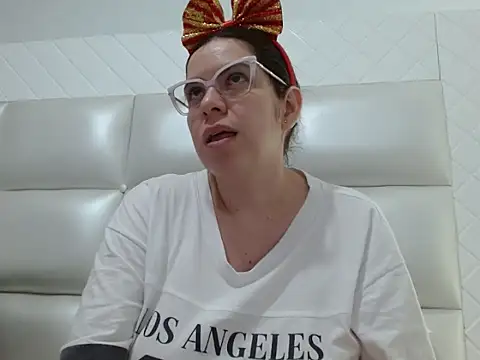 ashlymoon online show from 12-02-25, 01:00